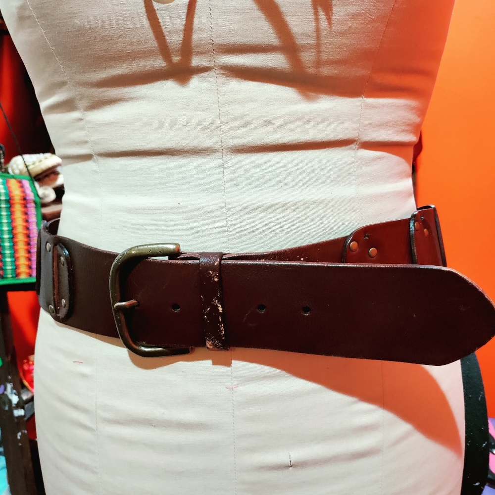 Banana Republic Brown Cow Leather Belt Size Large